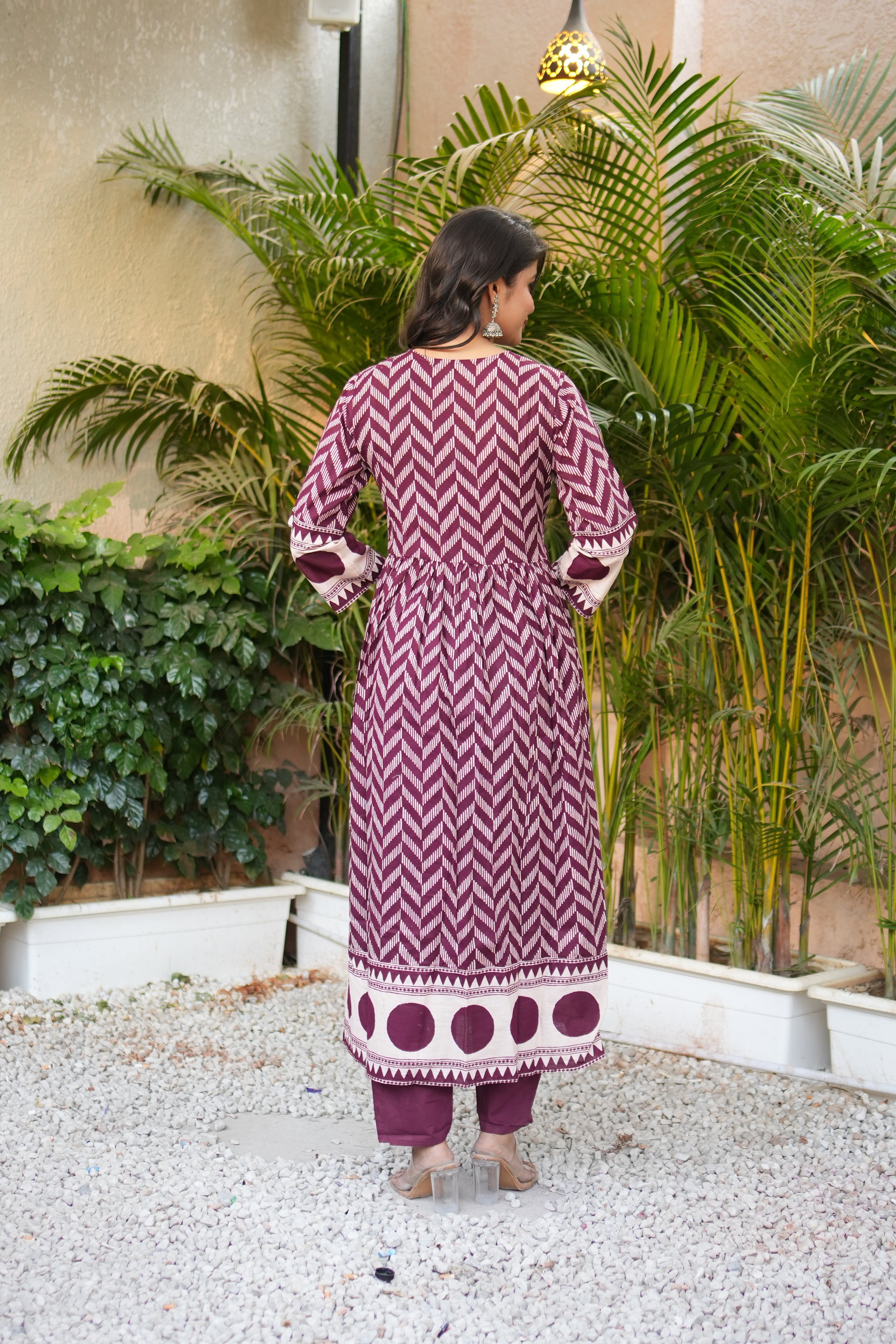Very Elegant Pure Mul Cotton Embroidery Suit Set