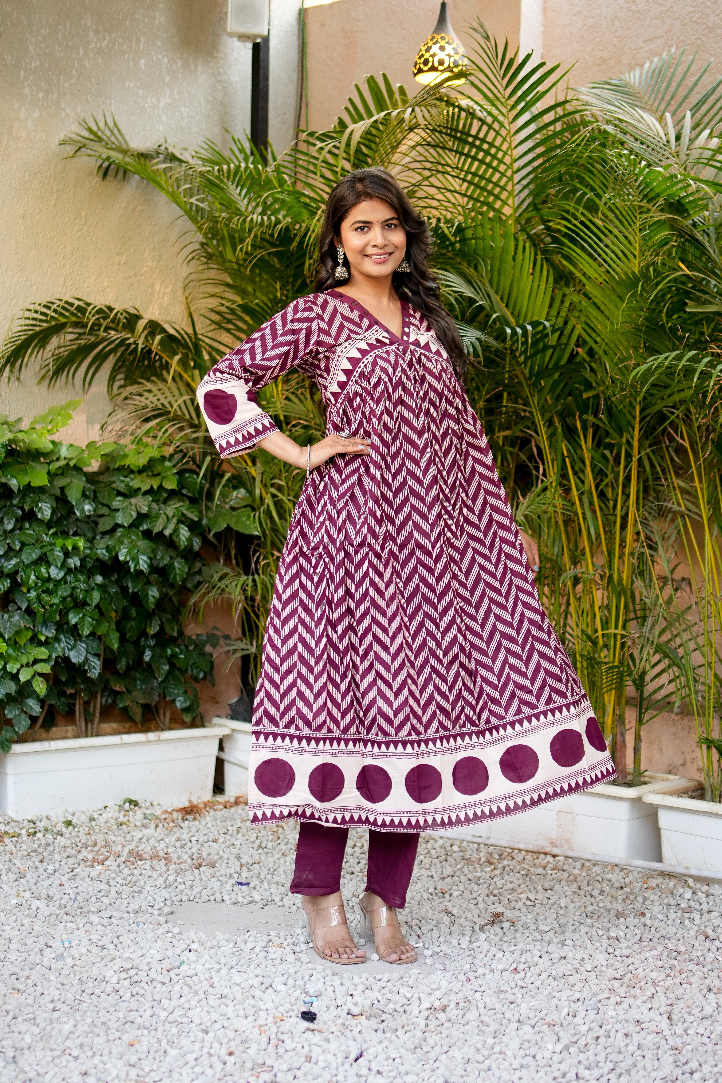Very Elegant Pure Mul Cotton Embroidery Suit Set