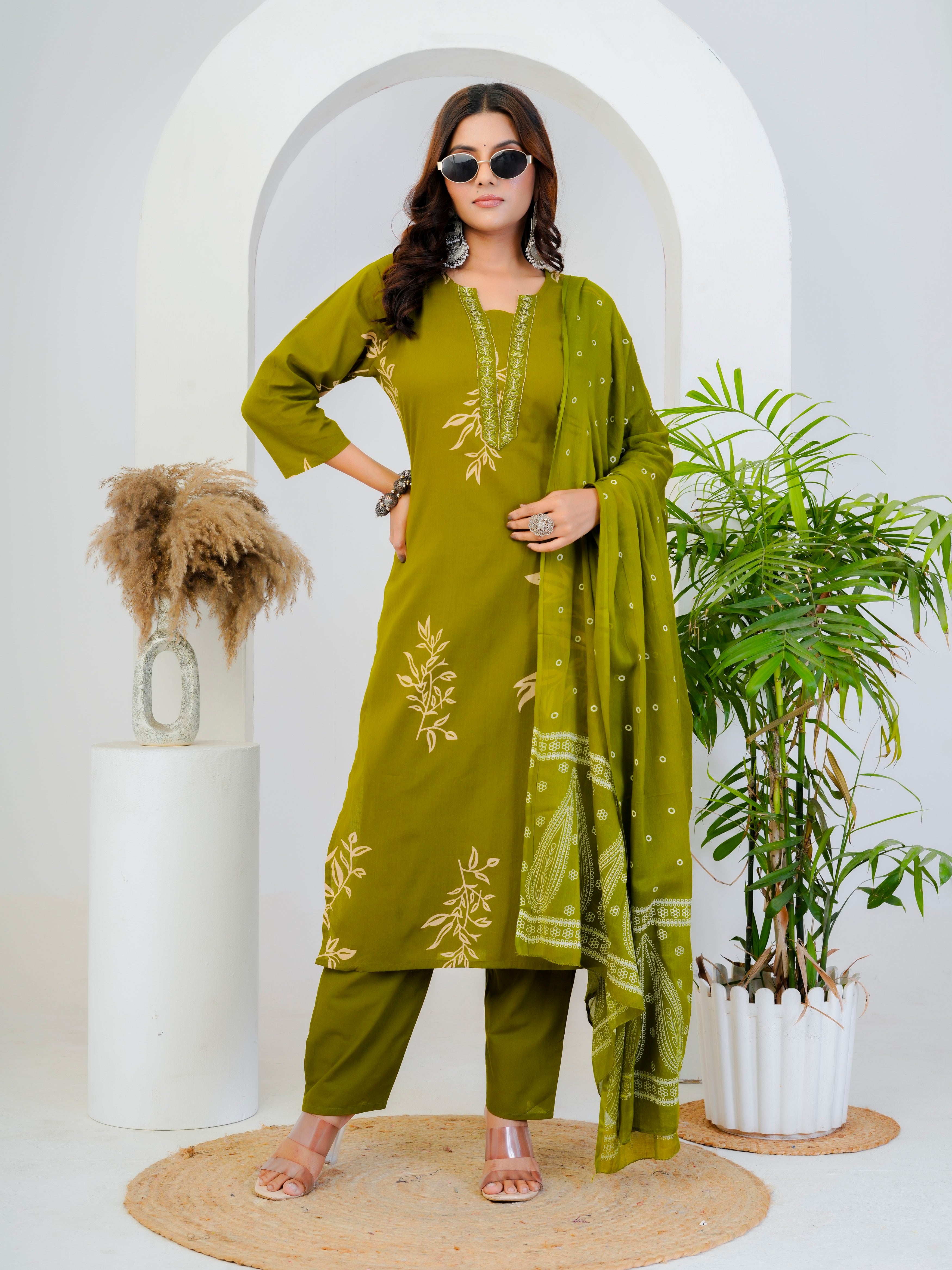 Bna Bnaya Floral Print Cotton Embroidered Kurta Pant Dupatta set