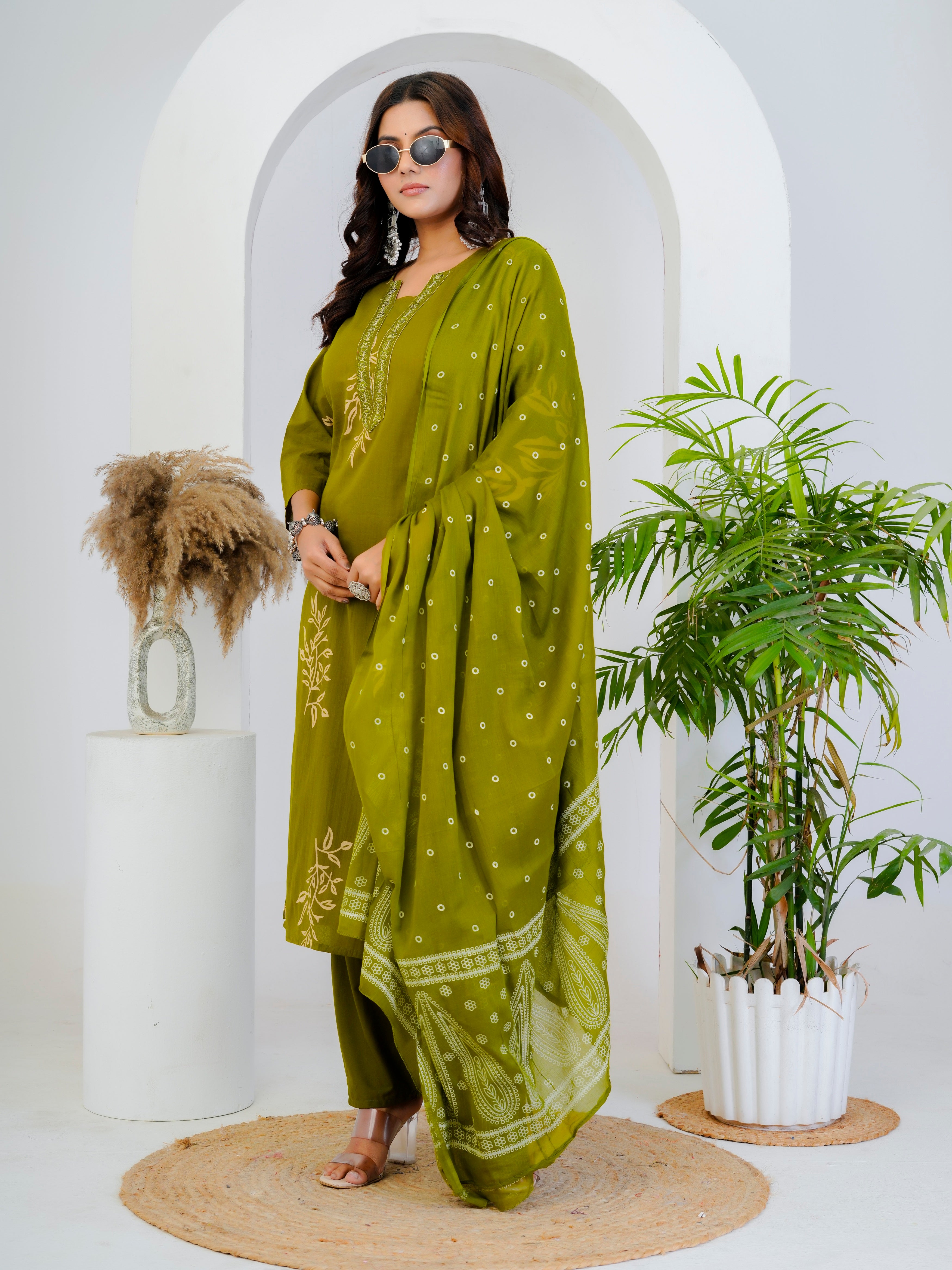 Bna Bnaya Floral Print Cotton Embroidered Kurta Pant Dupatta set
