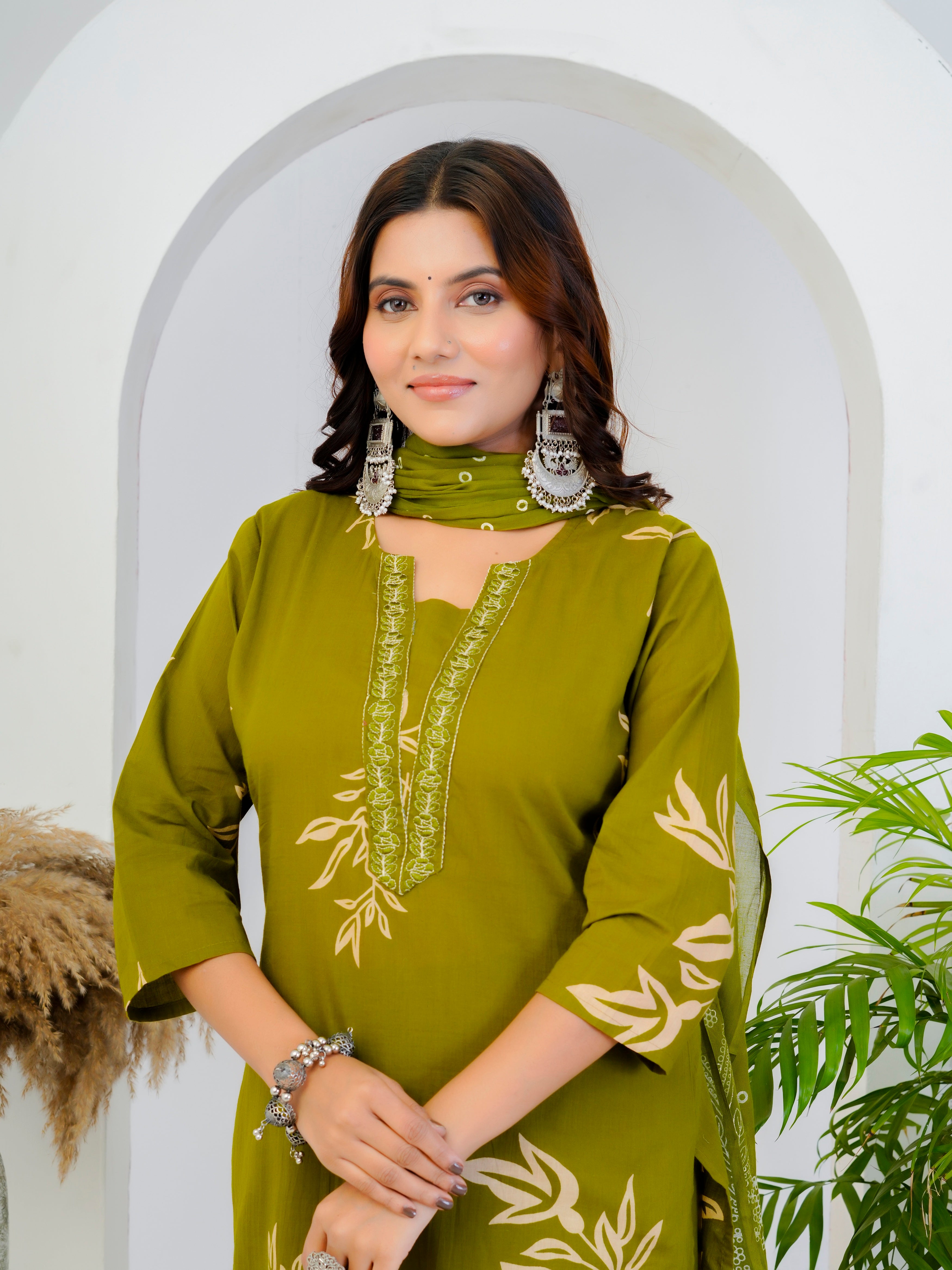 Bna Bnaya Floral Print Cotton Embroidered Kurta Pant Dupatta set
