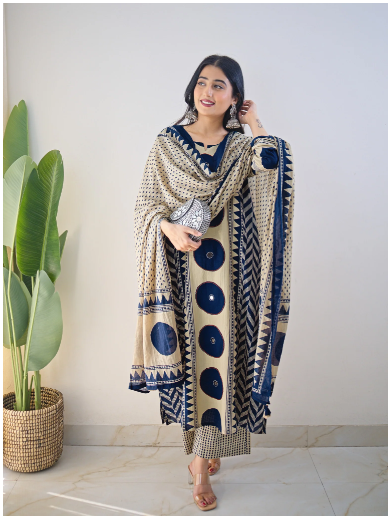 Bna Bnaya Blue Cotton Ajrakh Katha Detailed Dupatta Set