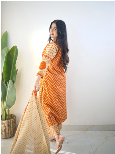 Bna Bnaya Blue Cotton Ajrakh Katha Detailed Dupatta Set