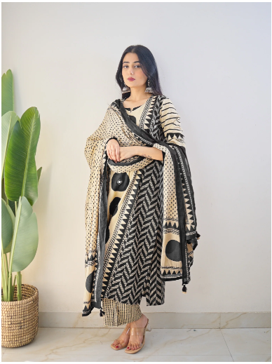 Bna Bnaya Blue Cotton Ajrakh Katha Detailed Dupatta Set