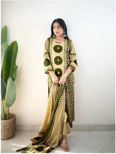 Bna Bnaya Blue Cotton Ajrakh Katha Detailed Dupatta Set